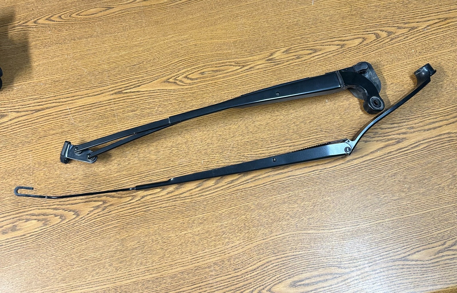 2003-2013 Maserati Quattroporte Left & Right Windshield Wiper Arm Set Pair OEM