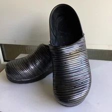 Dansko With Iridescent Colored Stripe  Clogs Eu 40/ US 8.5