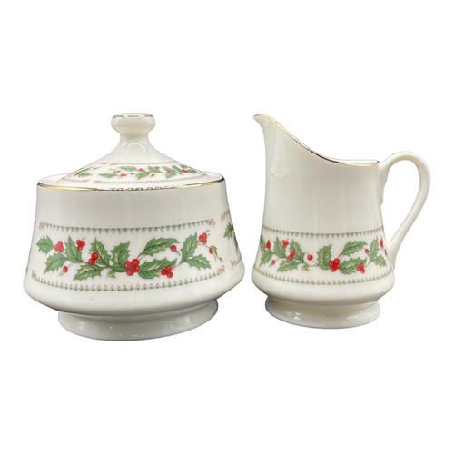 Vintage Christmas Holly Ceramic Sugar and Creamer Set Made in Japan Holiday - Picture 2 of 13