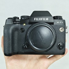 Fujifilm Fuji X-T1 XT1 Black 16.3MP Mirrorless Digital Camera Body w/Accessories
