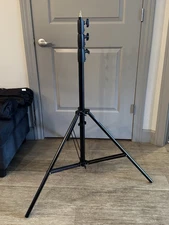 LumoPro LP605 10’ Light Stand – USED ONCE