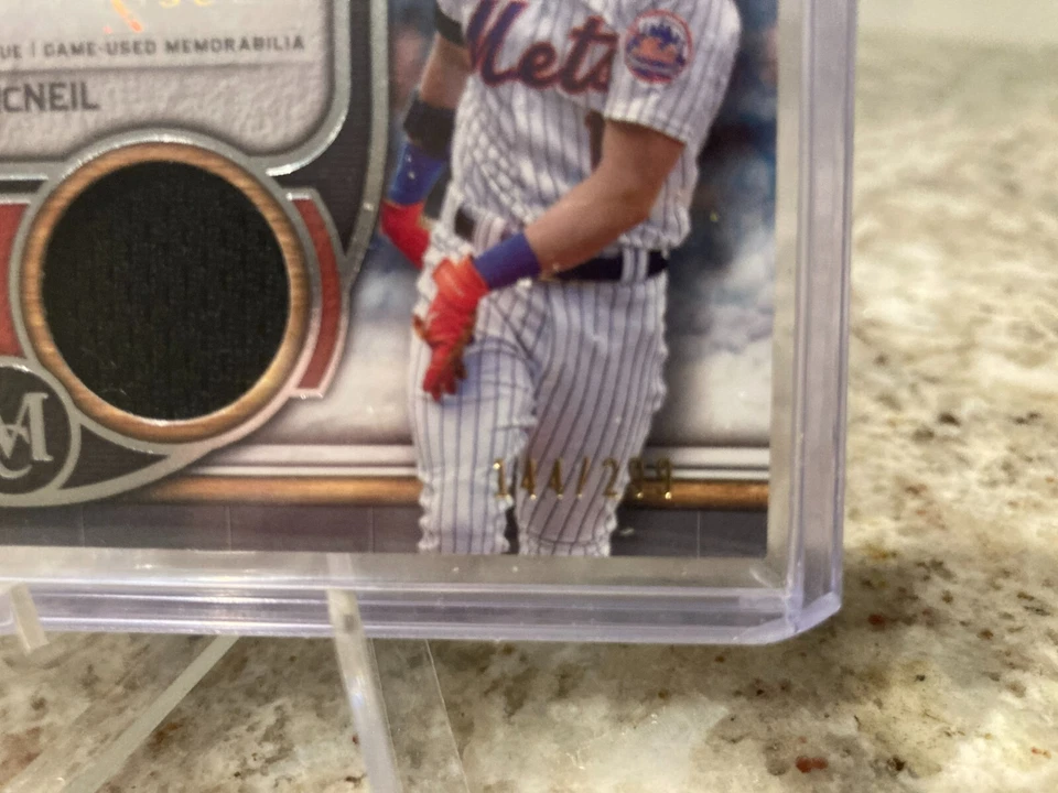 2023 Topps Museum Dual Relic Auto JEFF MCNEIL /299 #SWDRA-JMC NEW YORK METS - Image 2 of 3