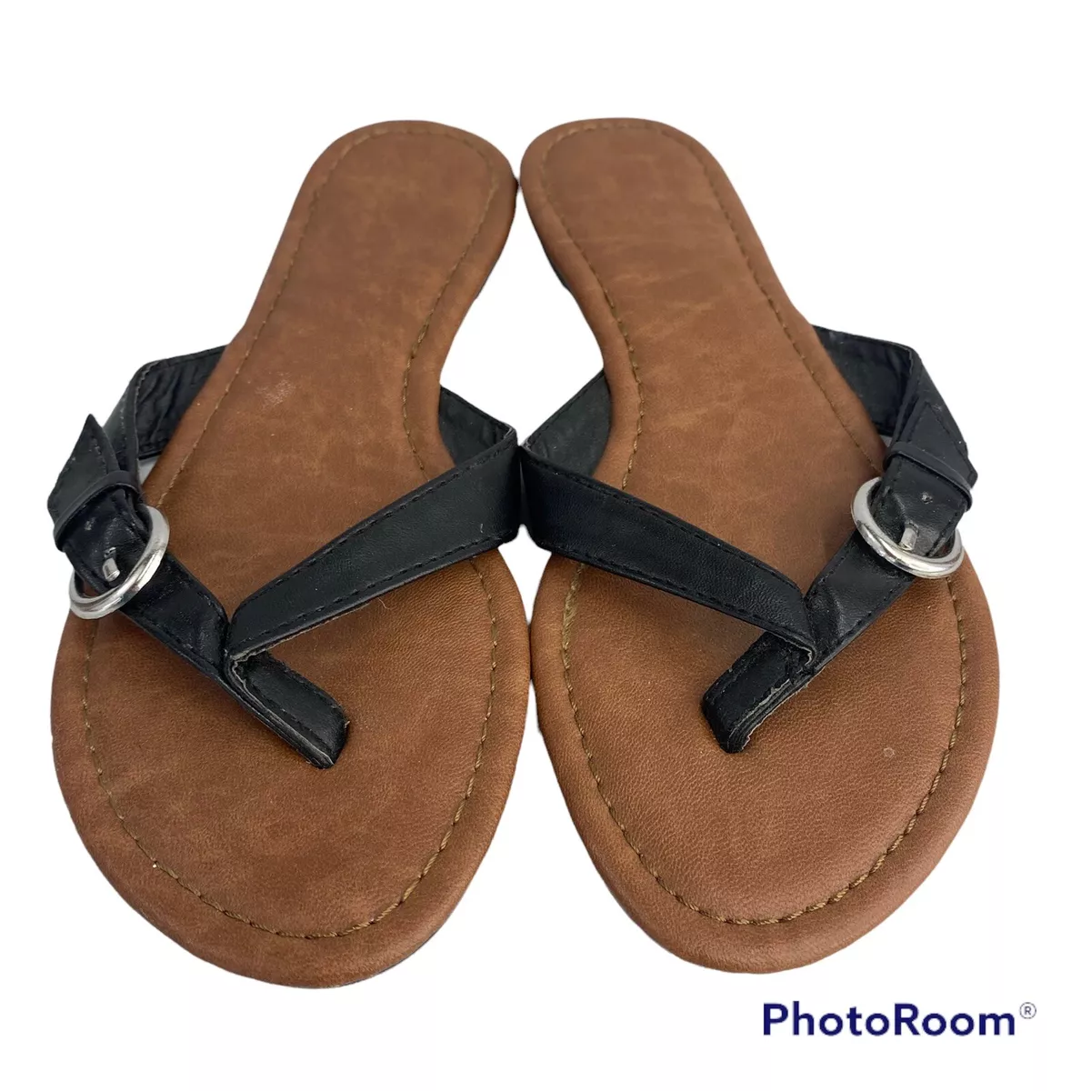 Buckle thong best sale sandals