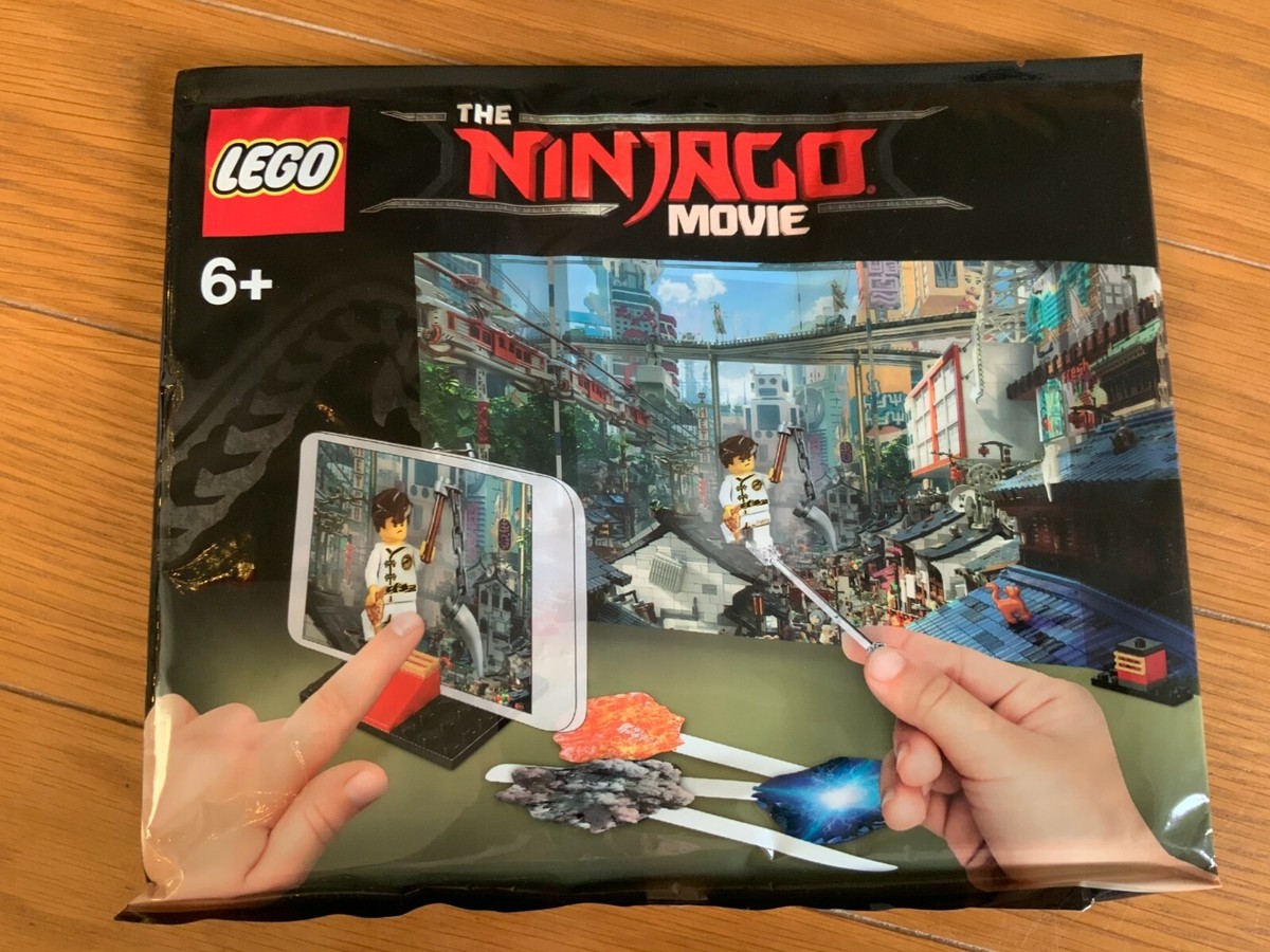 Lego 5004394 The Lego Ninjago Movie Maker Set