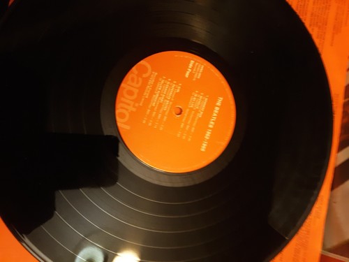 The Beatles 1962-1966 (The Red Album) Vinyl Capital 1973 Double Album - Picture 3 of 5