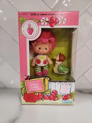 KENNER 1982 STRAWBERRY SHORTCAKE "CHERRY CUDDLER & GOOSEBERRY" DOLLS #44220 NIB