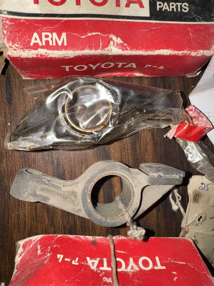 Nuevo Stock Antiguo Toyota Crown Mark2 Cresta Chaser Válvula Balancín Nº1 Sub Conjunto Foto 3 de 4