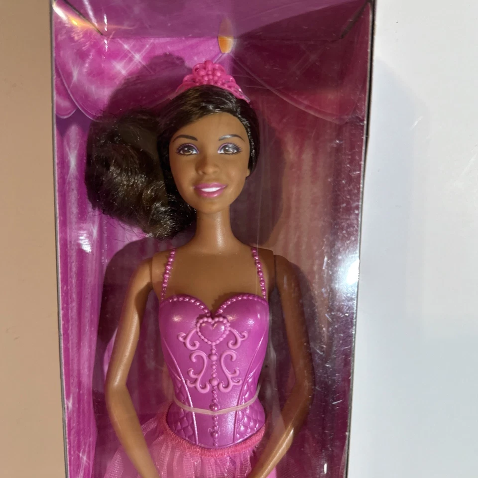 Barbie Bailarina Nikki Muñeca Nueva en Caja Tutú Rosa Foto 2 de 4