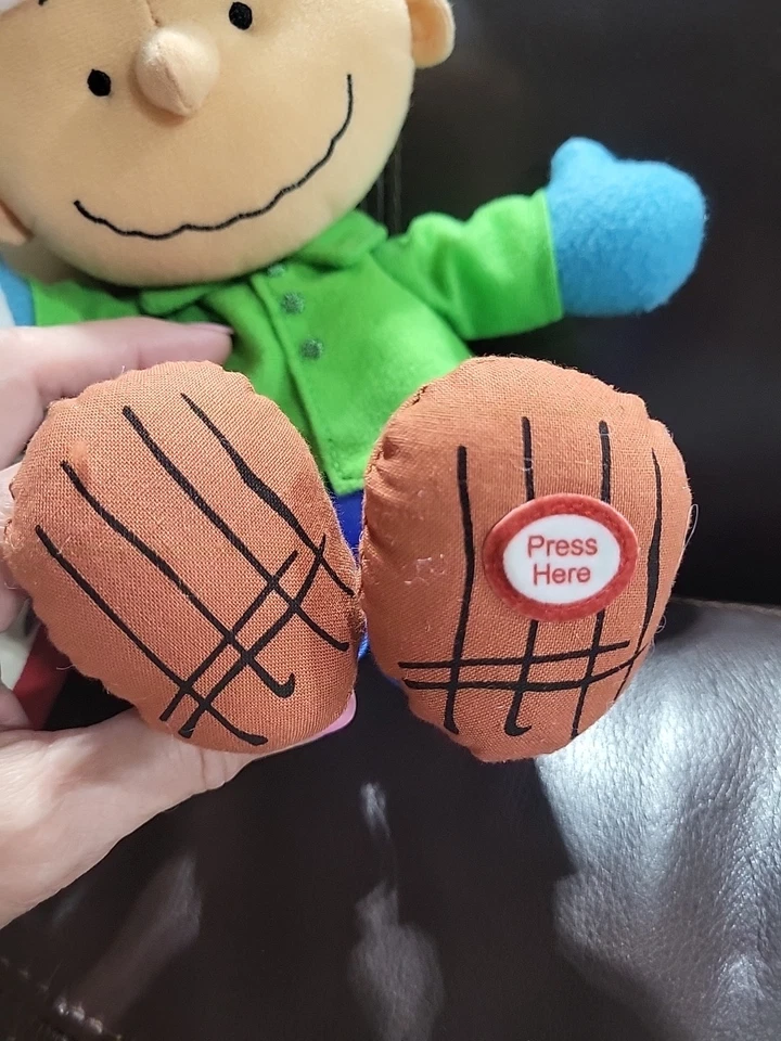 2010 Hallmark Peanuts Talking Charlie Brown Plush Picking the Perfect Gift 11” - Image 4 of 4