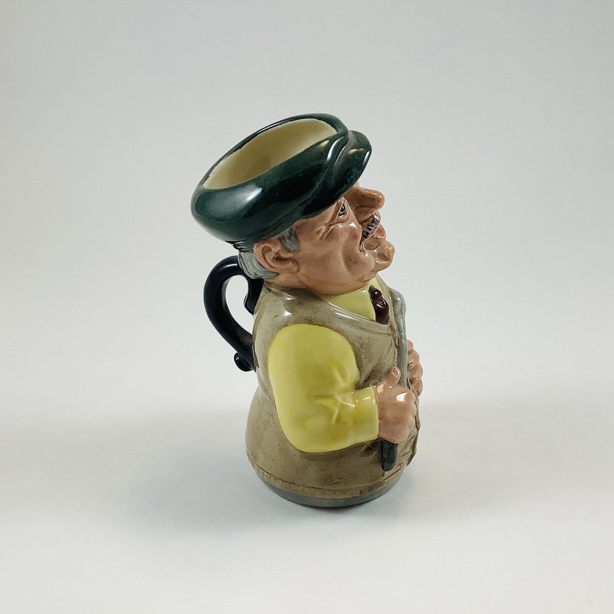 Royal Doulton DOULTONVILLE D6740 Major Green The Golfer | eBay