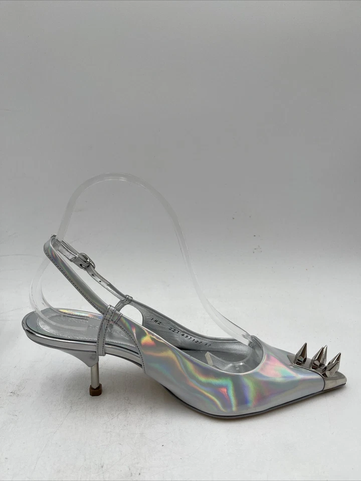 Zapatos de salón Alexander McQueen Punkstud de cuero metálico plateados metálicos 37 Foto 2 de 4