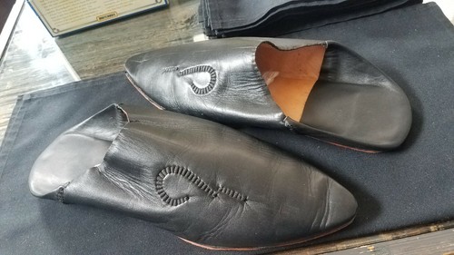 Pantofole unisex in pelle marocchina personalizzate Fes Vrai Cuir Artizant taglia 46 US 10,5 - Foto 3 di 5