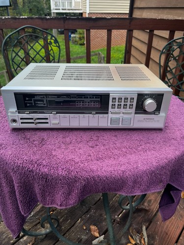 Vintage Pioneer Computer Controlled Stereo Receiver SX-40