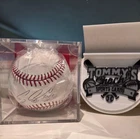 Craig Biggio 3060 hits signed baseball
