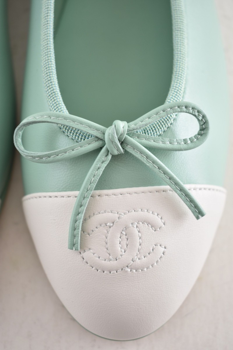 Chanel 26S Mint Green White Lambskin Leather CC Logo Ballet