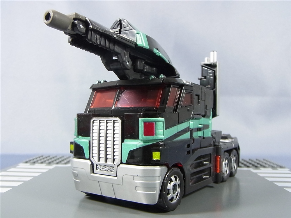 Black Optimus Prime Transformers United Tokyo Toy Show Exclusive