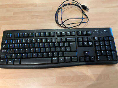 Logitech K120 USB Tastatur in kaum benutztem Top Zustand, kostenloser Versand