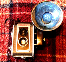Kodak Duaflex IV Camera w/ Kodalite IV Flashholder, 1 Bulbs, Neck Strap