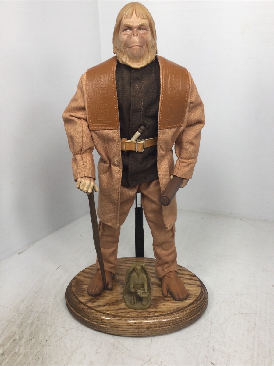 1/6 SIDESHOW DOCTOR ZAIUS “PLANET OF THE APES” SCROLLS, STATUE