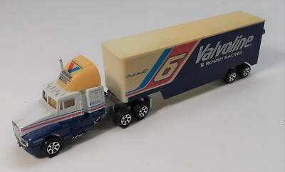 HO SCALE VEHICLES NASCAR VALVOLINE RACING TEAM TRANSPORT SEMI TRAILER