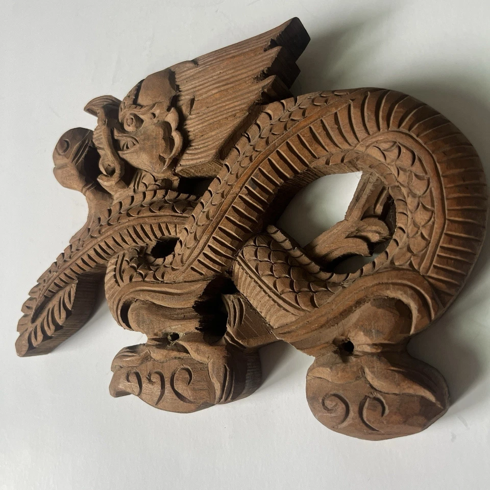 Escultura de pared de dragón de madera tallada Tíbet Nepal Foto 3 de 4