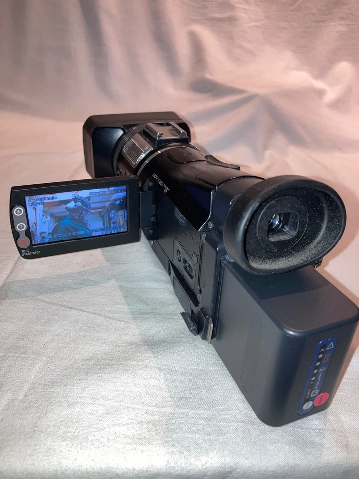 Sony HVR-A1E HDV Camcorder MiniDV High Def Professional - Image 4 of 4