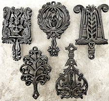 Vintage Mid 20th Century Wilton Set of 5 Small Cast Iron Trivets