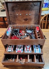 WOODEN SLOT CAR PIT BOX