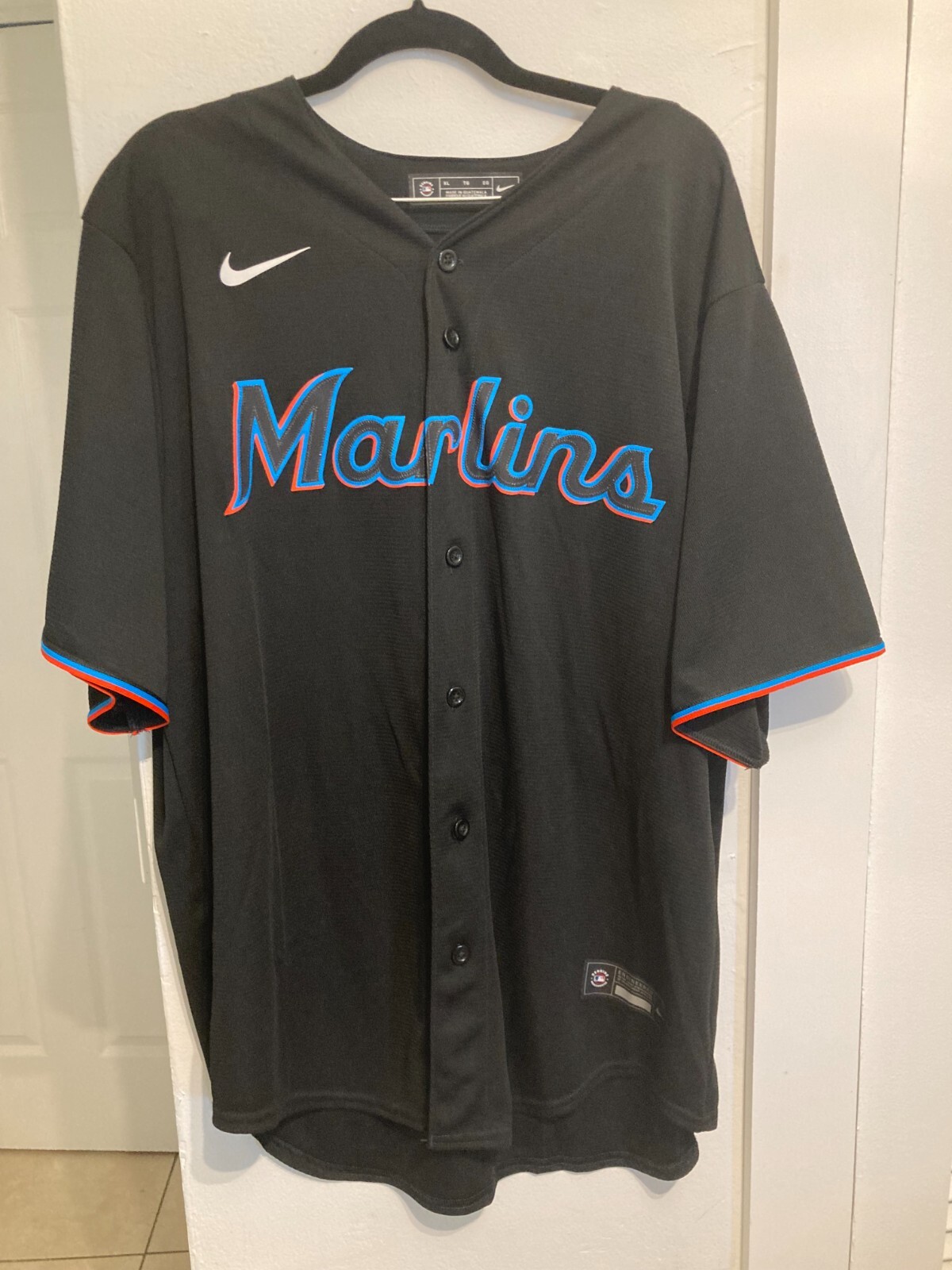 Men's Miami Marlins Black Embroidered Baseball Jersey Size XL