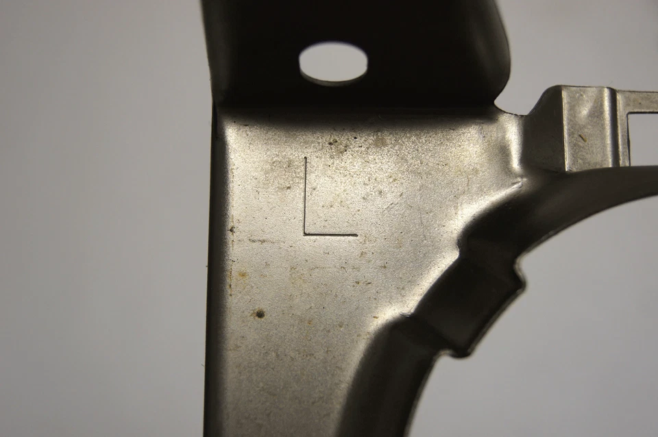 Soporte de faros izquierdo izquierdo izquierdo Chevy S10/S15 GMC Sonoma 1994-1997 nuevo OEM 16517153 Foto 2 de 4