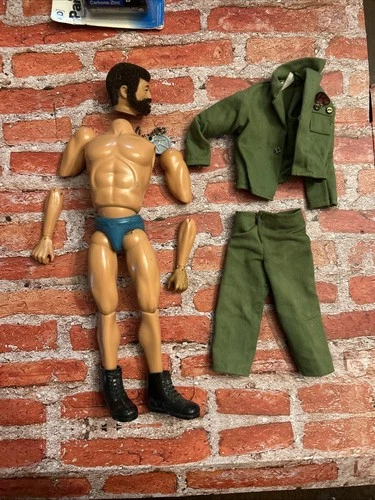 Vintage 1975 GI Joe Adventure Team Hasbro Muscle BodyFigure Works Some
