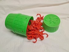 Complete Barrel of Monkeys Classic Antique Toy Game GREEN Hasbro Milton Bradley
