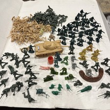 Plastic Army Men Huge Lot Vtg And Modern Mix Tank And Sand Bag Position