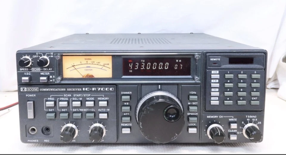 Icom IC-R7000 Kommunikationsempfänger HF/VHF/UHF/FM/AM getestet funktioniert - Bild 2 von 4