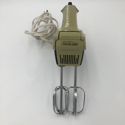 Vintage 70's Sunbeam Mixmaster 3-Speed Avocado Green Hand Held