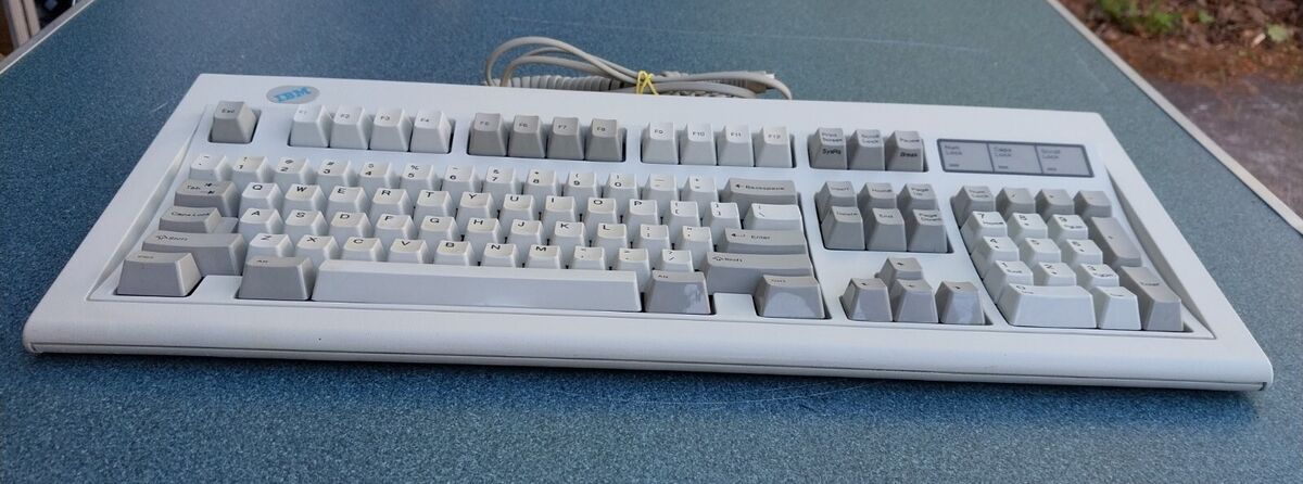 Vintage IBM Model M Mechanical Keyboard 82G2383, 1994, Wired Vintage IBM Model M Mechanical Keyboard 82G2383, 1994, Wired