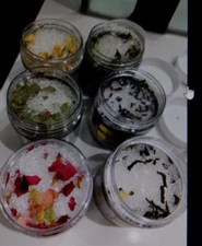 Epsom Relaxing Spa Bath Salts Soaks Gift Set w/ Essential Oils, Set of 6 Jars