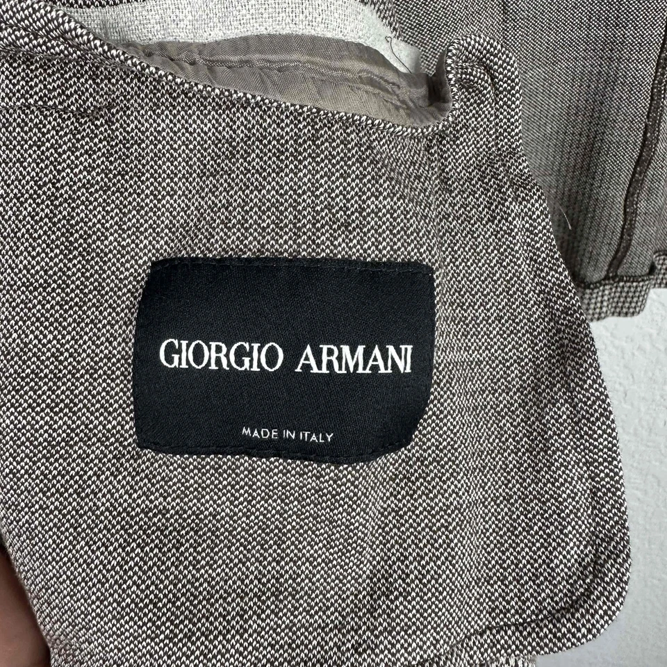 Blazer feminino Giorgio Armani tamanho 44 marrom branco Houndstooth malha de dois botões - Imagem 4 de 4