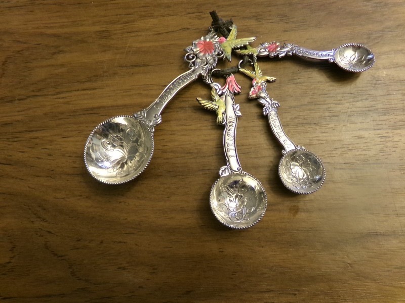 NEW Ganz Hummingbird Silver Metal Measuring Spoon Set 4 Piece Decorative Set