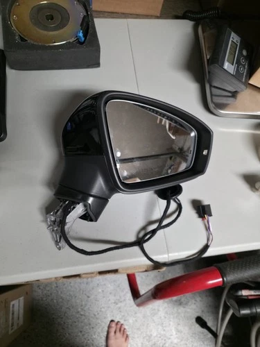 For 2018-2021 Volkswagen Tiguan Passenger Side Mirror with Blind spot Heated