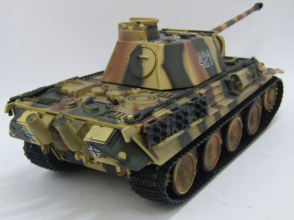 Vintage 21st Century Toys, World War II German Tiger I Heavy Tank, #421. 1:32 - Image 4 of 4