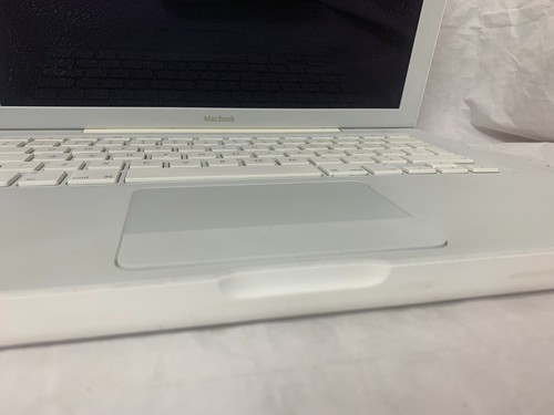 Apple Macbook Pro 13" Early 2008 White A1181 4,1 Intel Core 2 Duo 2.4ghz 2GB 80 - Afbeelding 6 van 14