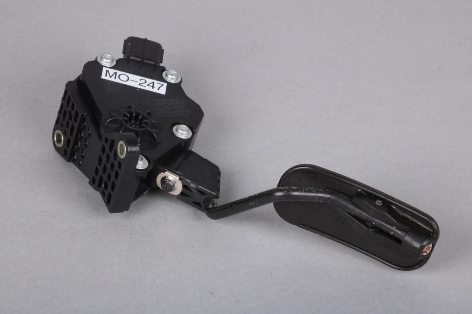 2006-2013 Lexus IS250 Gas Accelerator Pedal Travel Sensor 78110-53050 OEM - Image 2 of 4