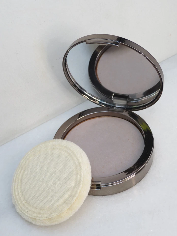 POLVO PRENSADO IMPECABLE PIGMENTOS JUICE BEAUTY 29 PROFUNDIDAD 0,35 OZ EN CAJA Foto 2 de 4