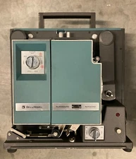 BELL & HOWELL 1540 B FILMOSOUND SPECIALIST 16mm SOUND PROJECTOR 021122N