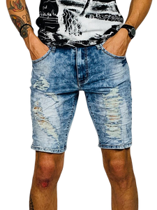 pantaloncini strappati dietro