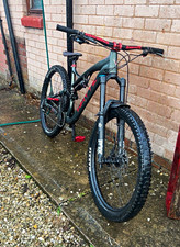 Whyte Mountain Bike Full Suspension 27.5 L Grey/Red/Black Disc Brake Mudguard