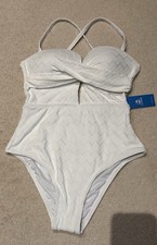 CUPSHE Women One Piece Swimsuit with Moulded Cups Size S