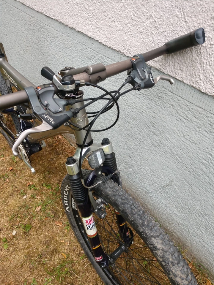 Trek Y33 Fully Carbon MTB Rh 48cm 19" L Shimano XTR XT RockShox Judy SL Long RC - Bild 2 von 4