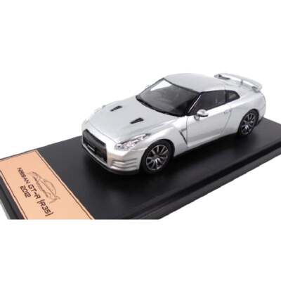 Nissan GT-R R35 2012 Japan car collection 143 Hachette Premium-X modellauto